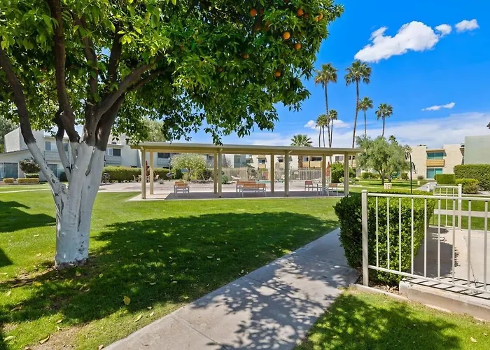 Camelback 446 At Fashion Square Holiday home Scottsdale