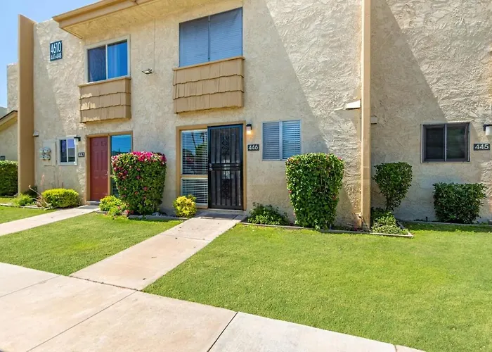 Camelback 446 At Fashion Square Holiday home *