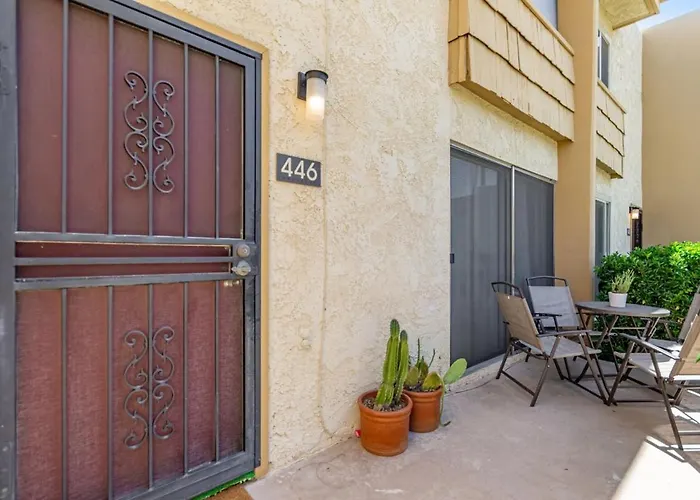Camelback 446 At Fashion Square Holiday home *